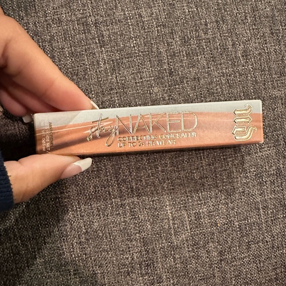 50 WY - Urban Decay Stay Naked Correcting Concealer - Picture 2 of 6